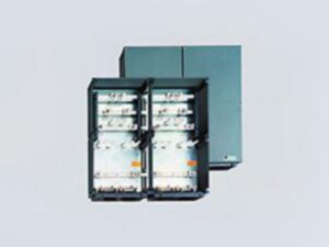 High-current terminal boxes